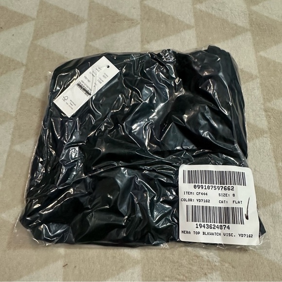 J crew Chiffon shirred-waist top in Black Watch tartan
Cooper Green Blue - Picture 5 of 5